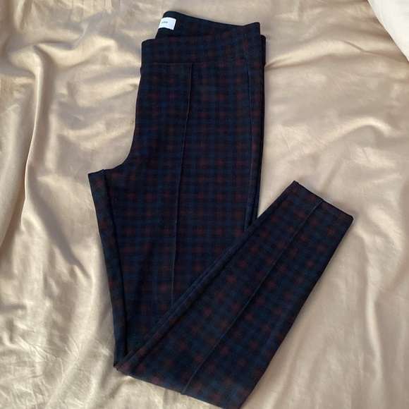 Old Navy Stevie Pants Size Medium - Picture 2 of 4